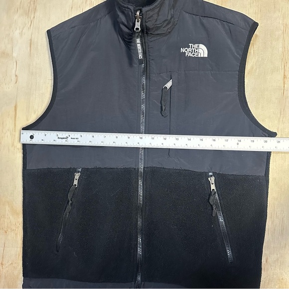 Vtg Y2K The North Face Black Fleece Cinch Waist Vest Denali Outdoor Hiking Wmn M - Picture 8 of 10